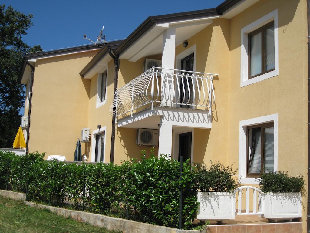 Villa "Pied-A-Terre" Residence & Spa Umag Dış mekan fotoğraf
